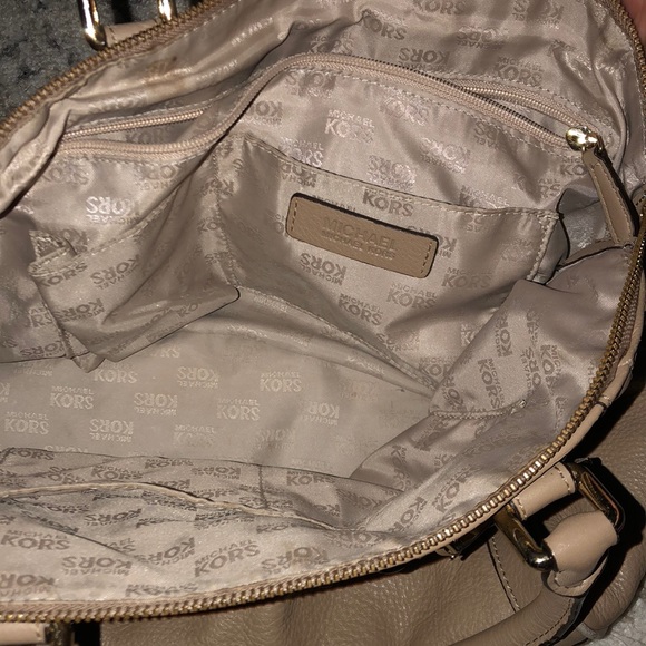 MK purse - Picture 3 of 5